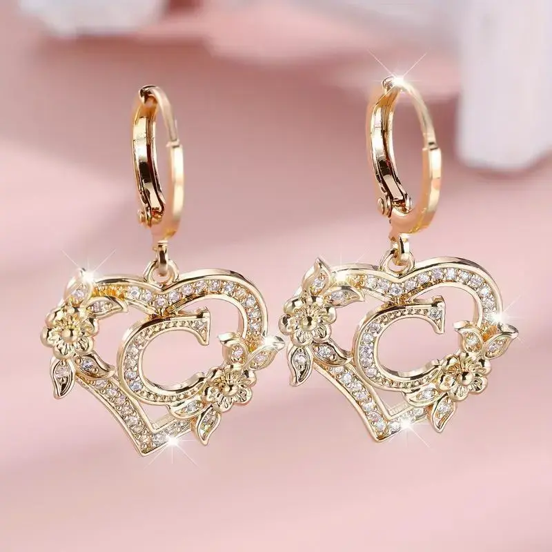 Cubic Zirconia Heart Drop Earrings with Letter Engraving A-Z, Synthetic Dangle Earrings, Copper Ear Needle, No Plating, Floral Design, for Women, Over 15 Years Old, College Theme Cubic Zirconia Heart Drop Earrings with Letter Engraving A-Z, Synthetic Dangle Earrings, Copper Ear Needle, No Plating, Floral Design, for Women, Over 15 Years Old, College Theme