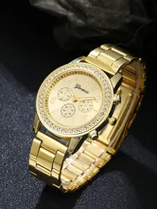 Ladies' Quartz Analog Watch, with an elegant zinc alloy watchband and case, a fashionable design suitable for daily wear, and is the perfect gift for her