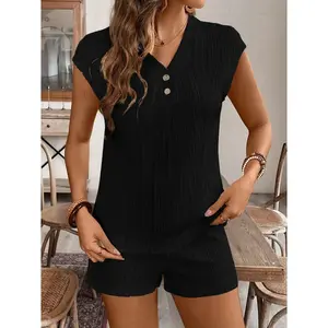 1 set of pure color summer elegant women's set, V-neck short sleeves and comfortable shorts, comfortable and breathable fabric