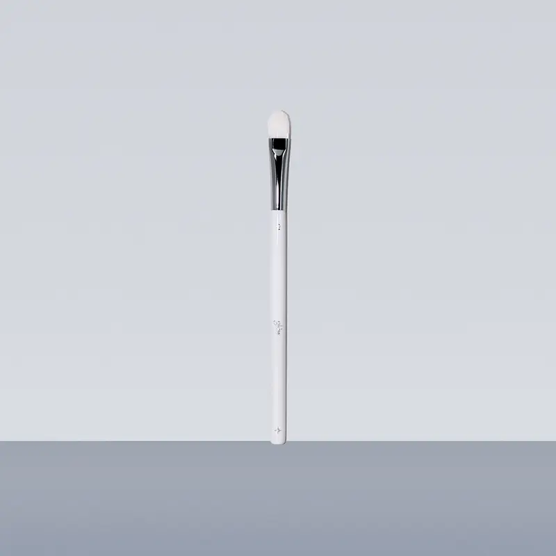 [glow] flat concealer brush