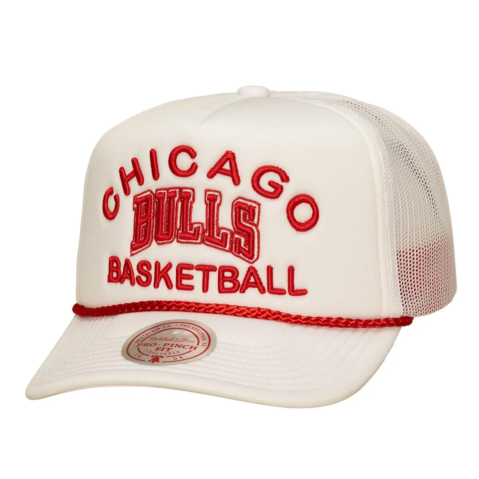Chicago Bulls Fresh White Pro Pinch Trucker Snapback NBA Throwback Cap Adjustable Fan Gear Mitchell & Ness