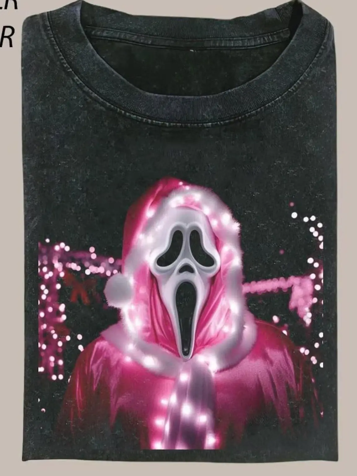 Ghostface Christmas Horror Shirt, Pink Santa Scream Mask Tee, Spooky Holiday Graphic T-Shirt, Scary Movie Fan Gift, Viral Tee Streetwear – Retro Graphic Unisex Tee (Soft Cotton) Top Casual Streetwear Crewneck Menswear