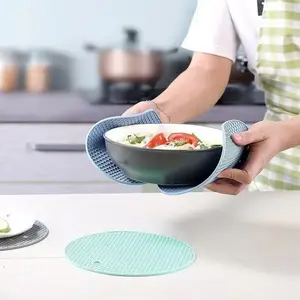 Honeycomb Silicone Kitchen Insulation Mat Set Non-Slip Heat-Resistant Durable Multifunctional Coasters 9 Pcs BPA Free Random Color
