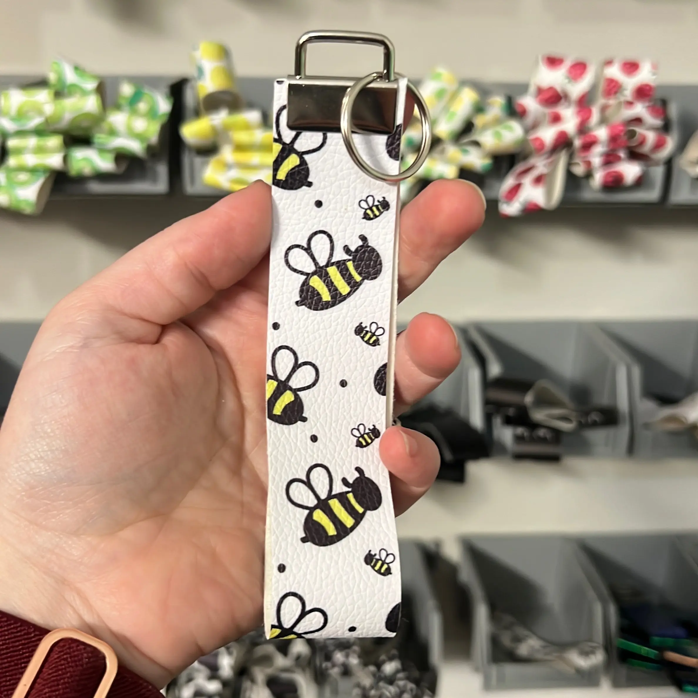 Keychain bumblebees