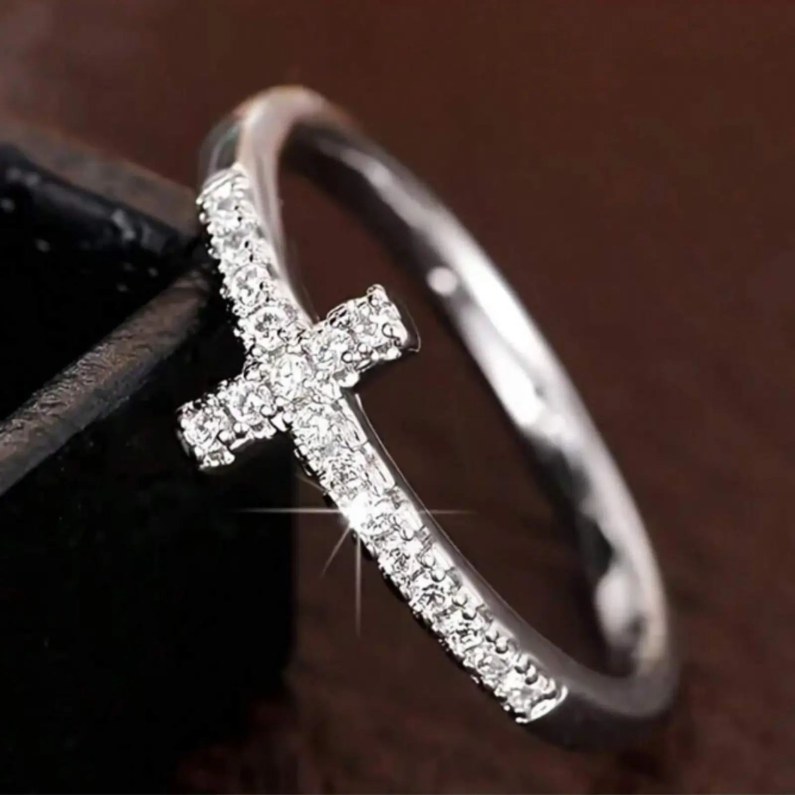 Elegant Engagement Ring with Shiny Cubic Zirconia Stones, Fashion Silver/Gold Cross Design, Luxury Bridal Jewelry