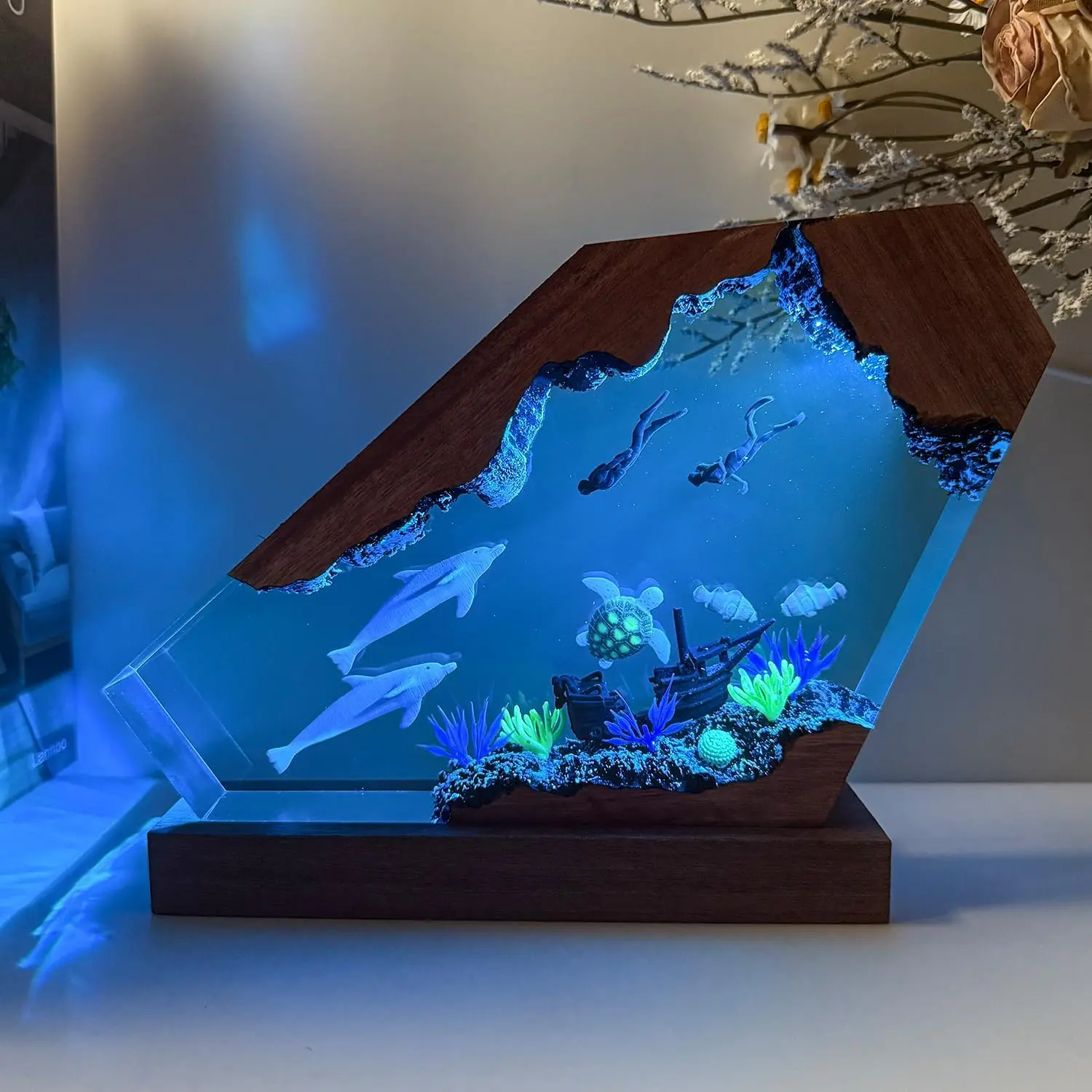 Dolphin Resin Lamp,Handcrafted 3D Ocean Night Light with Wooden Base, Multi Color Led Table Lamp USB Port,Dolhipn Decor for Home Office,Ocean Lover Collectibles, Birthday Gifts for Him & Her Led Decoration Lamp