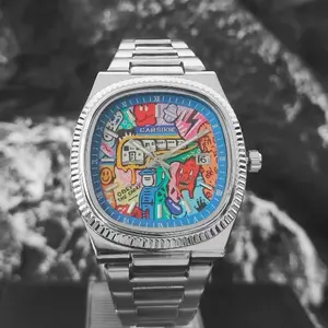 (Pre-Order) expect 2 week shipping. Animated watch.