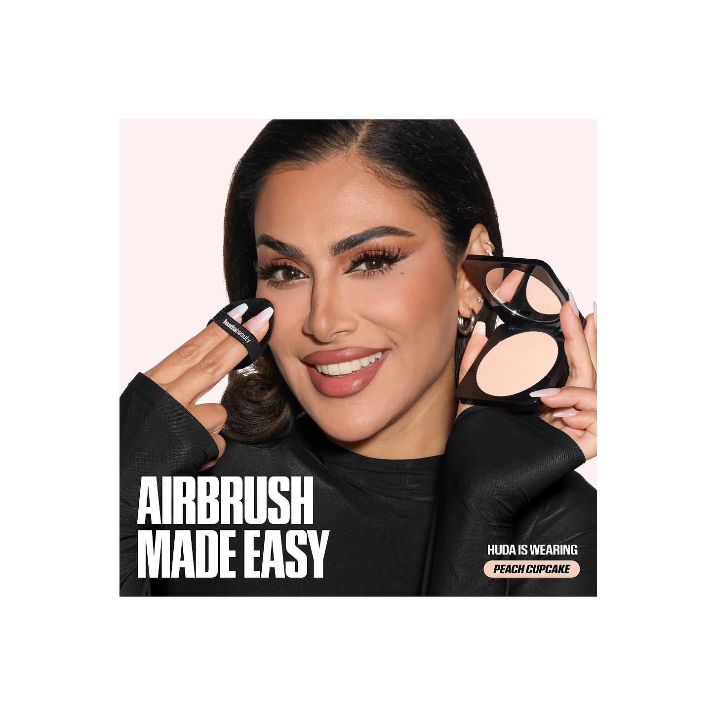 Huda Beauty Easy Bake Pressed Powder in Cinnamon Bun