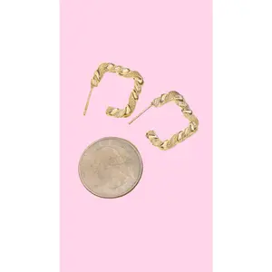 Square Twist Hoops