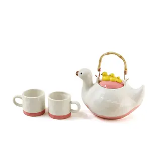 Whimsical Duck Tea Pot Set, Cartoon Ceramic Teapot & Cups for 2, Adorable Kitchen & Dining Decor, Novelty Gift for Tea Lovers