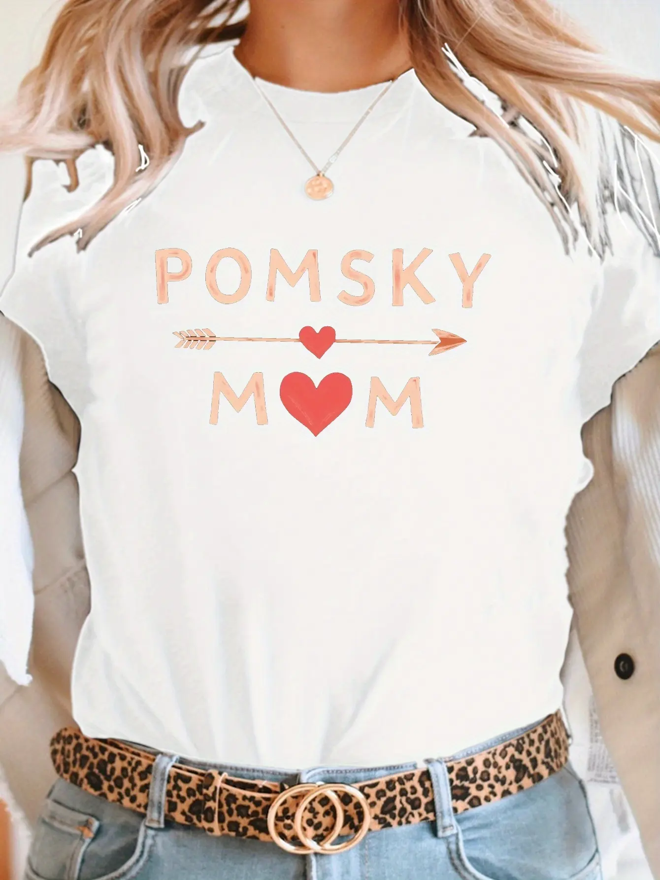 T-Shirt Featuring a Pomsky Mom Design with an Arro unisex soft cotton short sleeve t shirt, vintage graphic casual tee for men women teens, perfect birthday holiday gift for camping travel gym daily street  wear