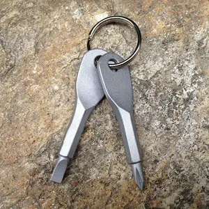 2pcs Portable Multi-functional Mini Keychain Screwdriver Outdoor Screwdriver Bit Key Screwdriver Hand Tools