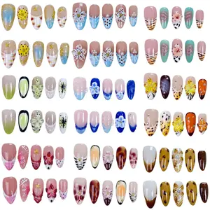 The new autumn and winter collection of almond-shaped nail art features detachable and reusable press on nails