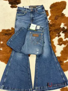 Wrangler Women's Classic Blue Fit Cute Flare Jeans, Womenswear Bottom, Style 1011MPFKP