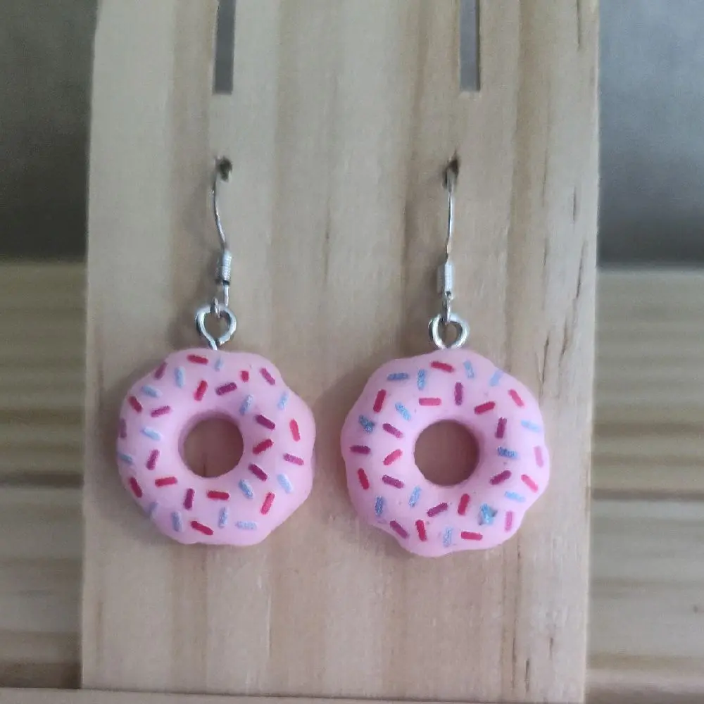 Unisex 3D Donut with Sprinkles Earrings - Hypoallergenic Plated Hook, Playful Fun Dessert Jewelry for Dessert Lovers, Discontinued Clearance Costume Fashion Accessory, Donut Shape, Fun And Playful, Plated Metal, Allergy-Friendly, Casual