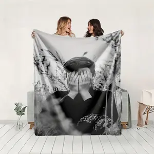1 piece A young man covering his face with both hands in a black and white photo themed flannel blanket - Microfiber soft fluffy sofa blanket, suitable for beds and sofas, modern style, all-season use, digital print design, flannel weaving craft