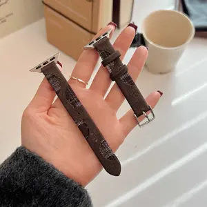 Fashion Deep Round Plaid PU Leather Watch Band, Adjustable Replacement Strap for Apple Watch S10/9/8/7/6/5/4/3, Fits 49mm/46mm/44mm/42mm/40mm/38mm