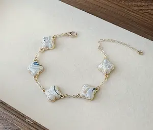 Oriental Style Four-Leaf Clover Adjustable Bracelet, Handcrafted Soft Pattern Design, Multi-Color Options, Lightweight Versatile Fashion Accessory for Daily Casual, Work & Special Occasions, Thoughtful Gift for Friends & Loved Ones
