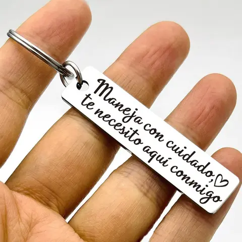 Spanish Keychain with Heart Design, Drive Safe Message, Durable Stainless Steel, Perfect Thoughtful Gift for Dad, Boyfriend, Husband, Valentine’s Day, Authentic Keychain, Keyring, Keyrings For Keys