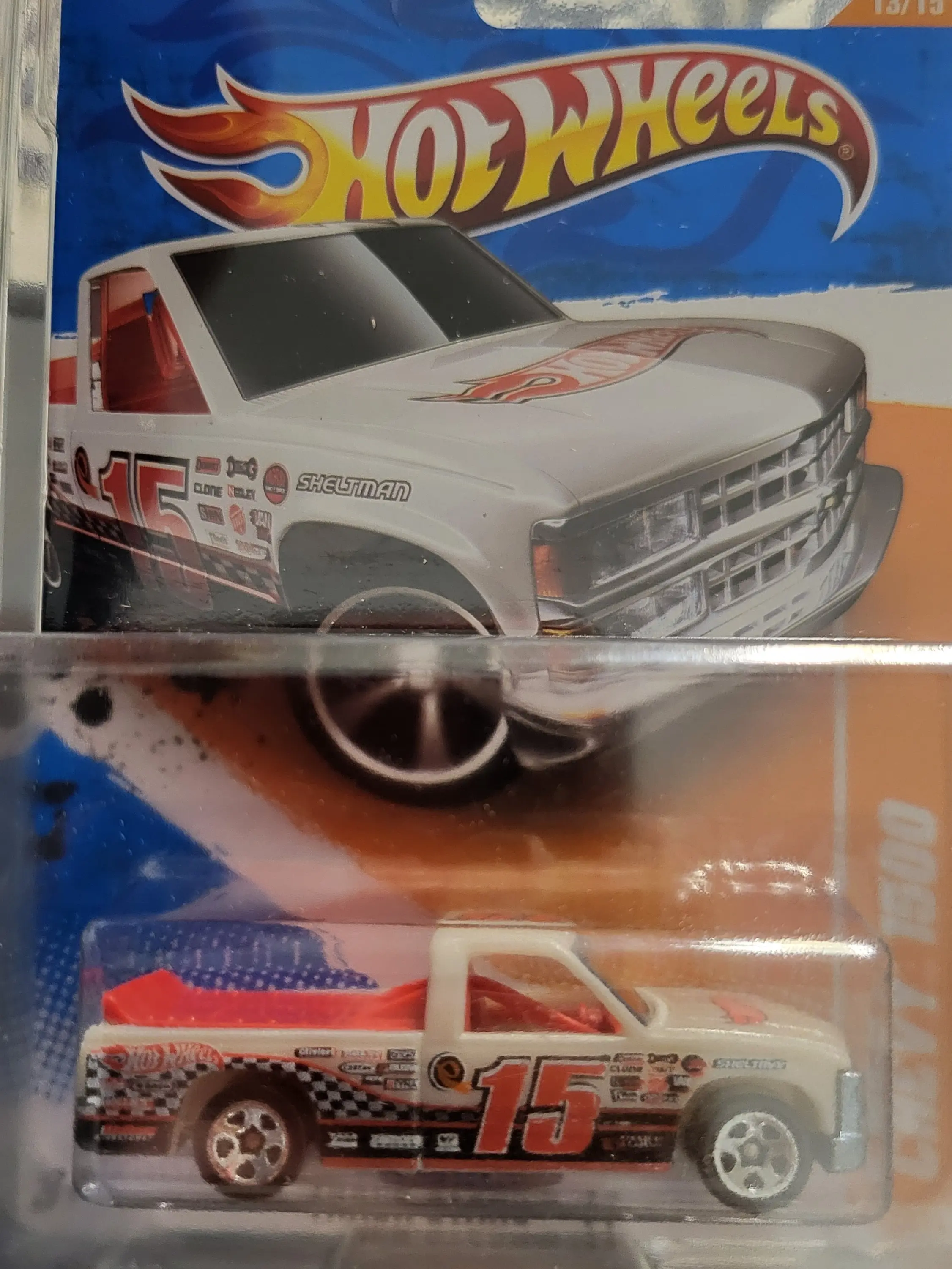 Hot Wheels Track Stars '11 Chevy 1500 13/15 Gray Silver Diecast Truck, New in Package, Collectibles, Friction Vehicle for 6-8 Years Kids, Toy for Diecast Enthusiasts