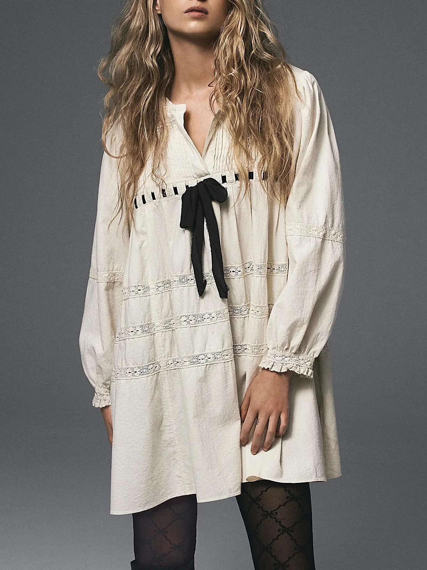 Women's Loose Fit Babydoll Mini Dress, Long Sleeve Dress with Lace & Bow Detail, Casual Flowy Tunic Dress for Fall summer