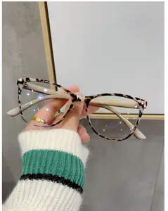 Women's Cat Eye Frame Casual Eyeglasses - 1 Pair Clear Glasses Accessories for Daily Life in Blue Light
