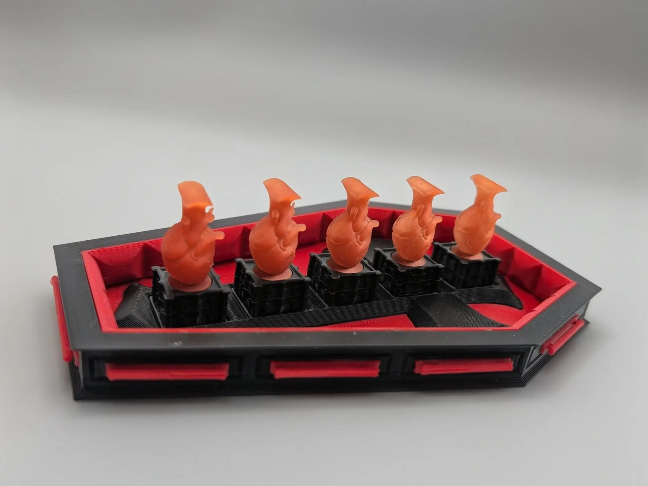 Vampire Hearts -  Nail Stand (Handmade Magnetic 5-Nail Set Holder with Durable PETG Base & Heart Design for Manicure & Nail Tech Accessories)