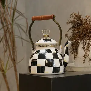 2.5L Classic Plaid Wood Handle Enamel Kettle, Large Capacity Inclined Water Jug, Vintage Style, Chessboard Design