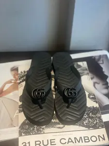 pre-owned gucci slippers size 37