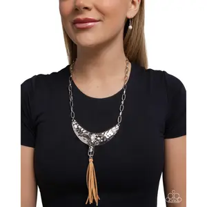 Limitless Longhorn - White necklace