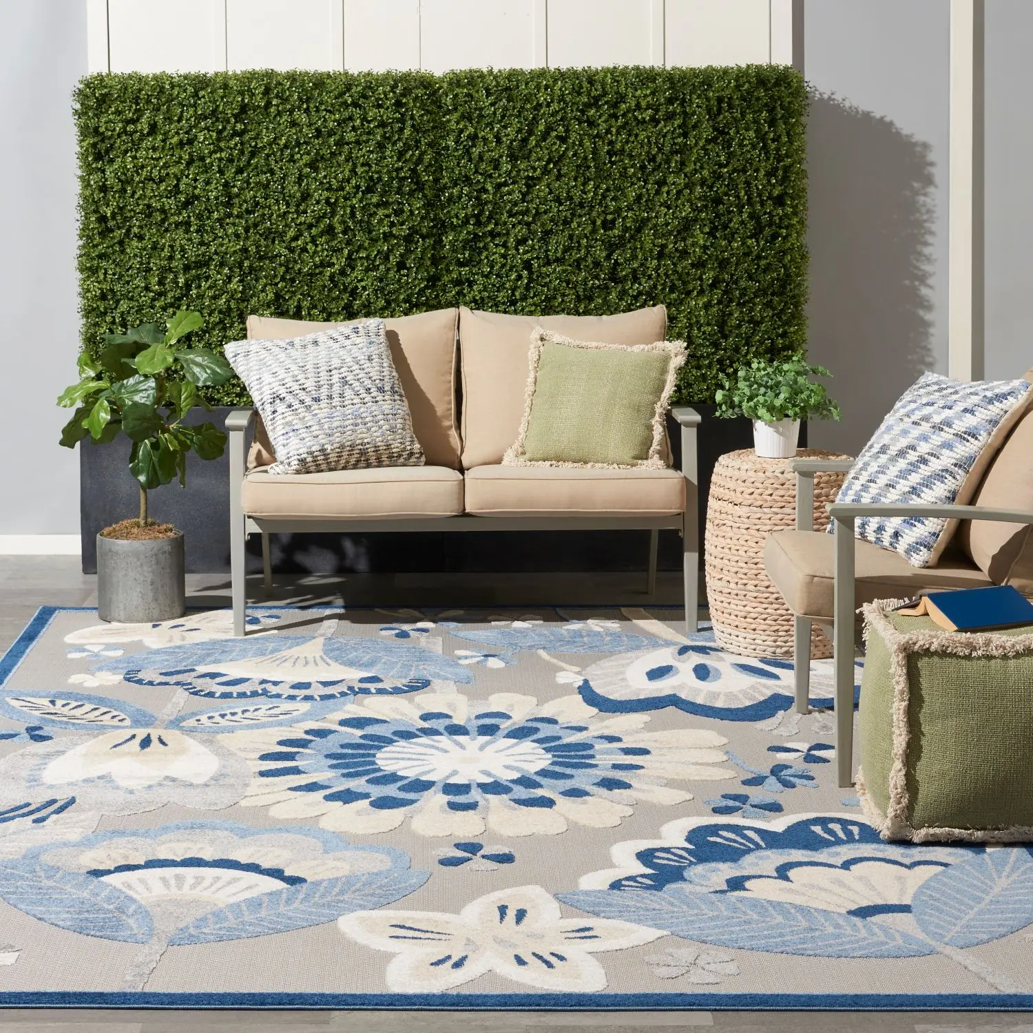 Nourison Aloha Floral Bordered Outdoor Rug - Home Decor Flower Pattern Piece, Patio Accessory, Aesthetic All-Weather Mat, Home Decor Rug, Flower Pattern Rugs