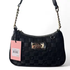 Juicy Couture Miss Independent Chic Fashion Women's Shoulder Bag.