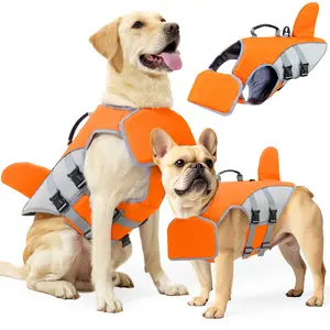 Dog life jacket with high visibility color, suitable for outdoor swimming assistance in summer, drowning prevention, boating safety, adjustable large buoyancy pet life jacket