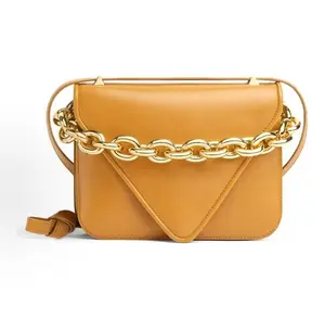 Pre-owned Bottega Veneta Leather Shoulder Bags Mount Bag | Gold Chain | Minimalist Luxury