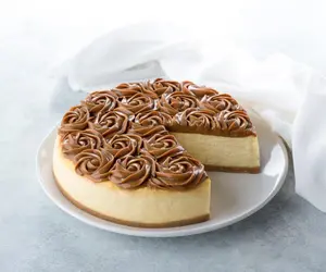 Original Caramel Rosette Cheesecake - Frozen, Elegant Design with Thick Caramel Topping, Perfect Gift for Any Occasion Milk