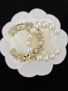 Rose Flower Vintage Brooch, Alloy Brooch Pin, Elegant Women's Jewelry Accessory, Rose Rhinestone Decorative Pin, Stylish Statement Piece for Evening