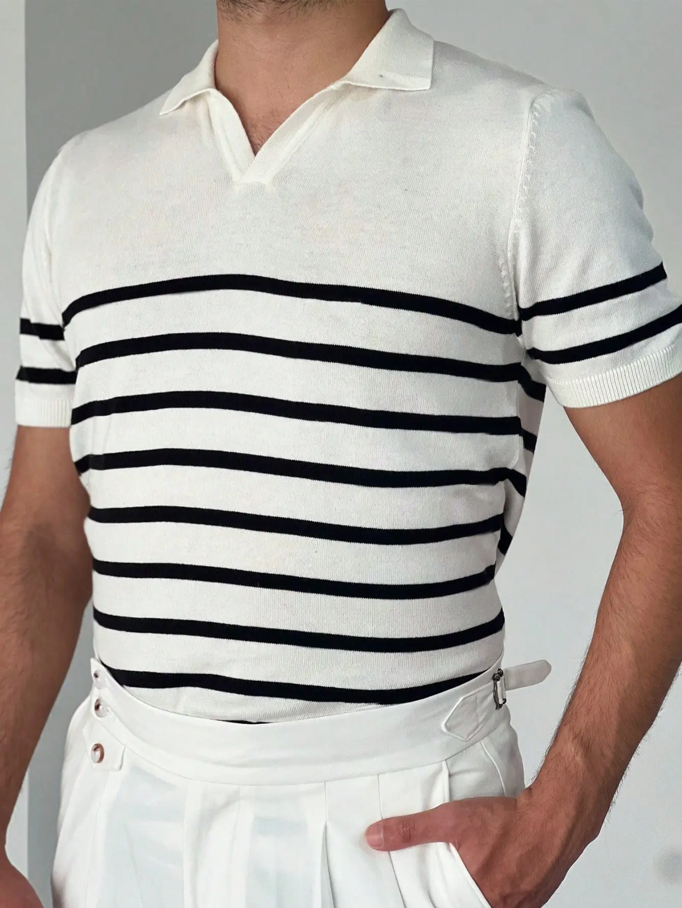 ANDREILEE Men's Stripe Polo Shirt - Light Short-Sleeve, Loose H-Type, Oversized Collared, Breathable Knitting Fabric, Smart Casual Retro Top, Black and White, Size M, Stripe Polo Shirts