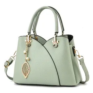 Fashionable Handbag for Women - Elegant Tote with Zipper Closure and Polyester Lining