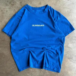 Vintage 2000s Y2k Quiksilver Royal Blue Center Logo Surfing Tshirt