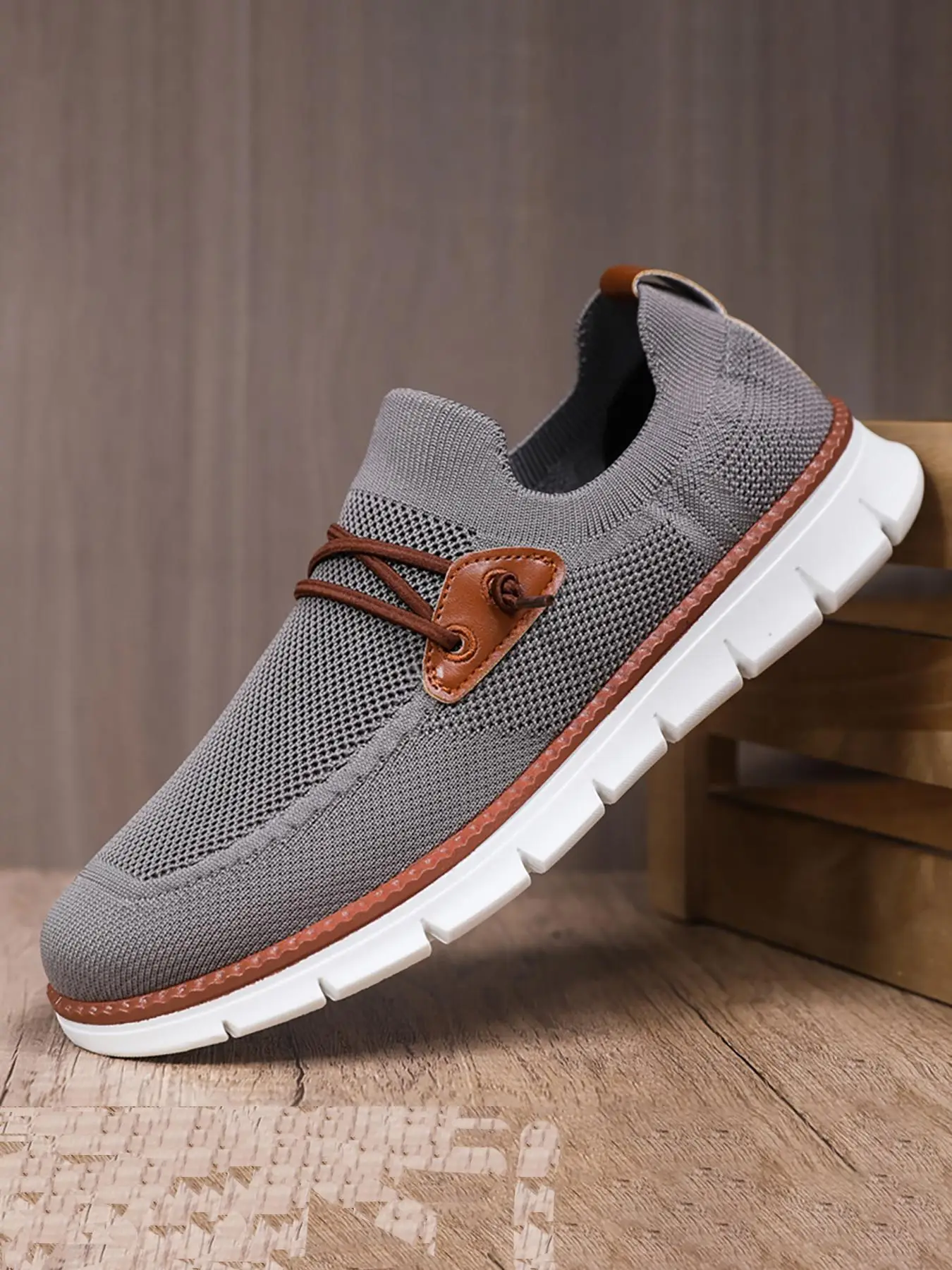 Men's Casual Lace Up Low Top Sneakers, Lightweight Breathable Comfortable Running Sports Shoes for Daily Wear, Minimalist All-match Shoes for Men