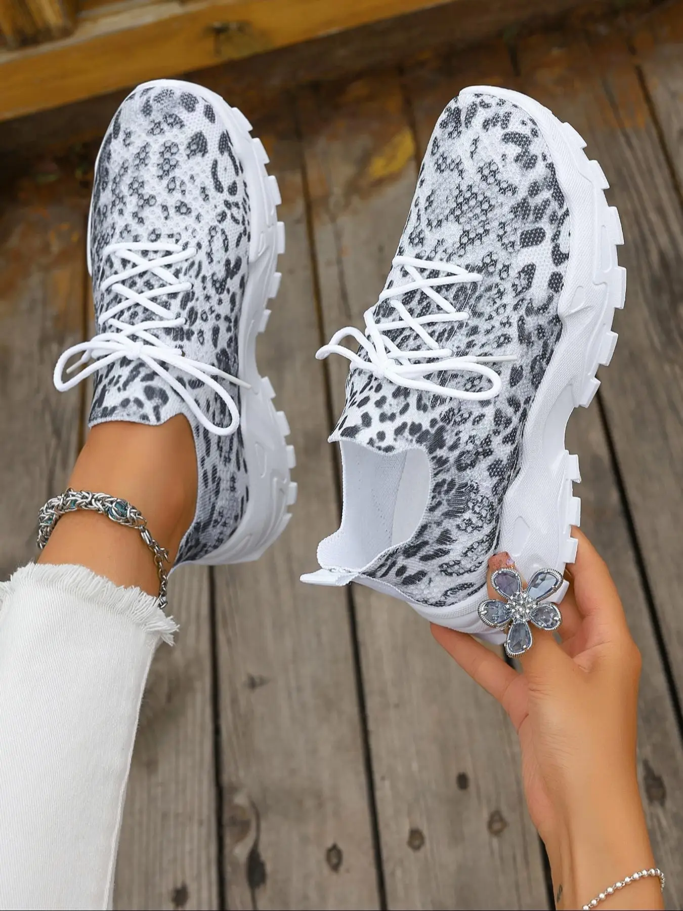 Women's Fashion Leopard Print Lace Up Mesh Sneakers, Casual Comfortable Breathable Sports Running Shoes, All-match Basic Shoes for Daily Wear