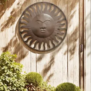 Iron Sun Face Garden Wall Hanging Decor, Rustic Farmhouse Style, Perfect for Home Garden Decoration, 1pc Outdoor Art Piece