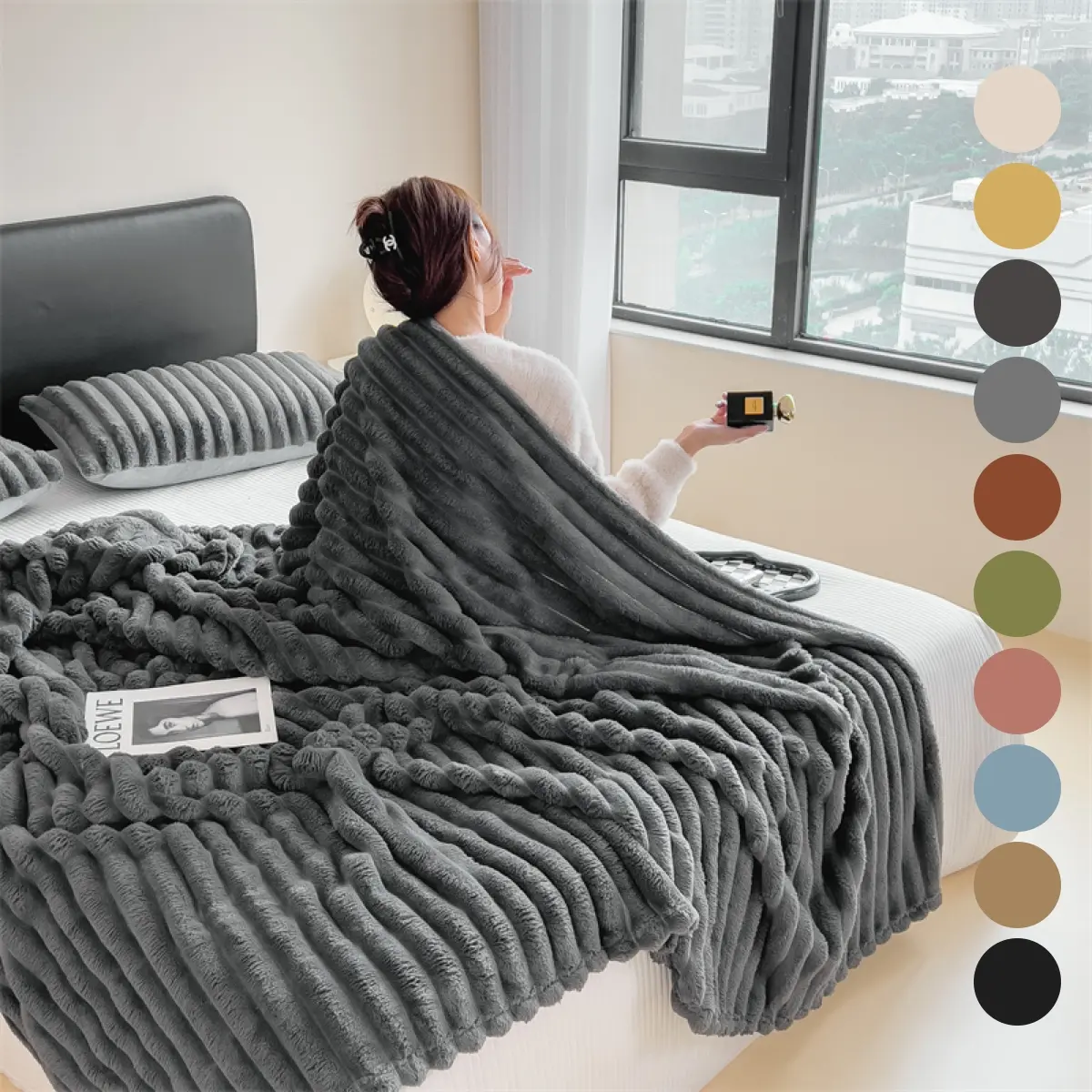 Cozy Ultra-Soft Flannel Throw Blanket for Sofa or Bed, Lightweight Soft Warm Blanket in Multiple Colors and Sizes, Perfect for Living Room, Bedroom and Travel, Christmas Gifts, All Seasons Blanket