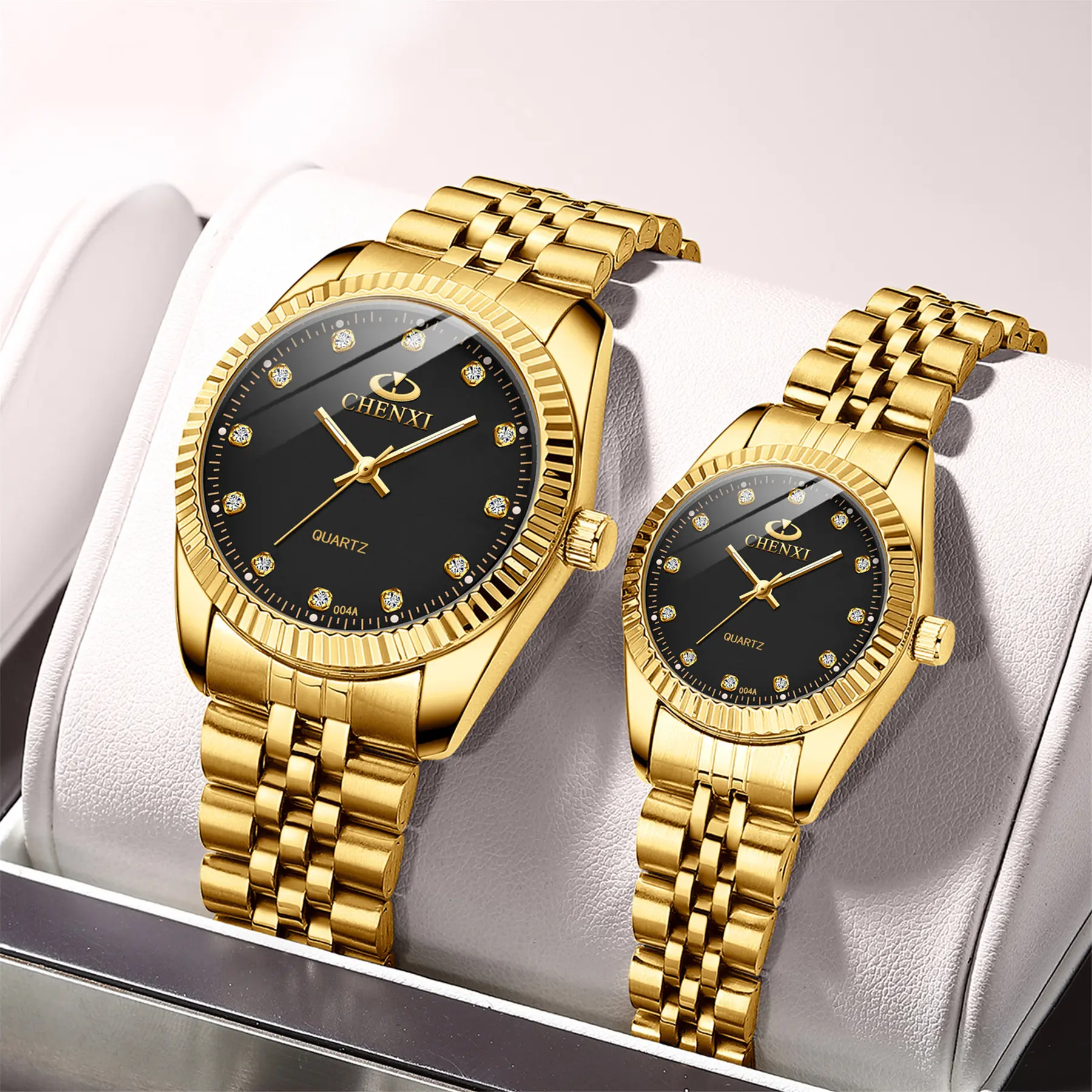 OIDEA Modern Couple Watch Set, Gold-Tone Stainless Steel Fashionable Wristwatch with Luminescent Rhinestone Dial and Rotating Bezel, Anniversary Gift, Modern Fashionable Wristwatch, Rhinestones, Gifts For Boyfriend, Boyfriend Gifts Cute