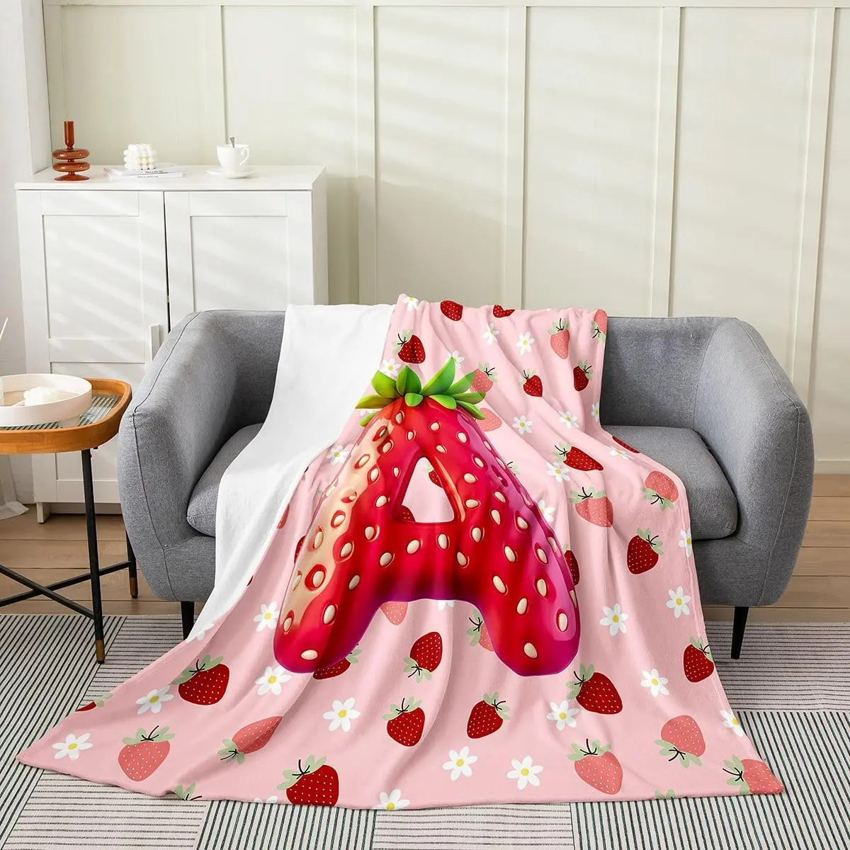 Custom Initial Letter Strawberry Print Flannel Throw Blanket, Personalized Alphabet Fruit Daisy Decor Blanket, Soft Lightweight All Season Plush Blanket, Perfect Birthday Holiday Gift for Kids Teens Girls Women