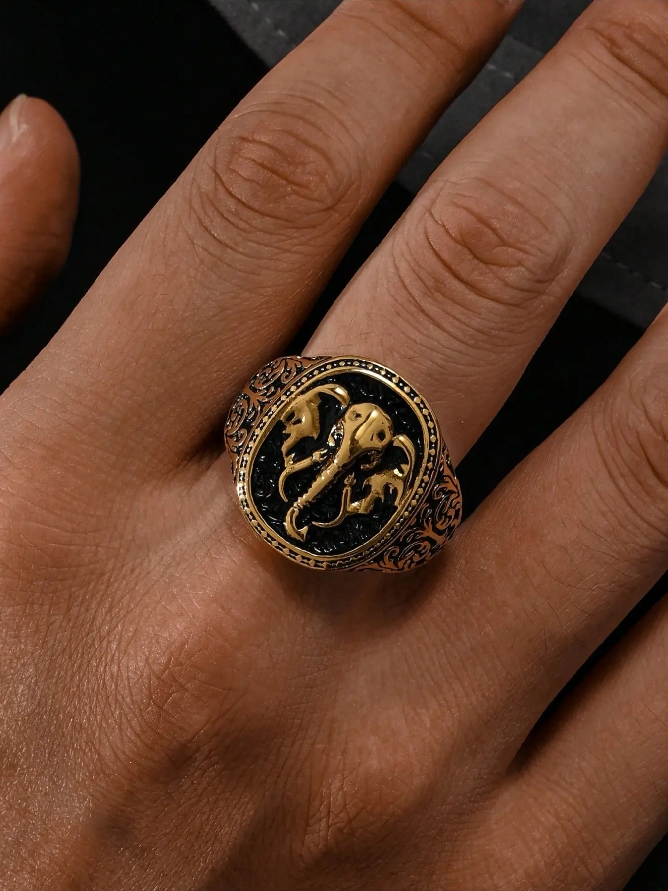 1pc Stainless Steel Plated 18K Gold Retro Business Elephant Pattern Men's Ring Summer Accessory