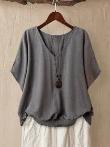 Women's Fashion Elegant V-Neck Short Sleeve Shirt, Pure Color Hemmed Blouse, Stylish and Comfortable Top for Daily Wear