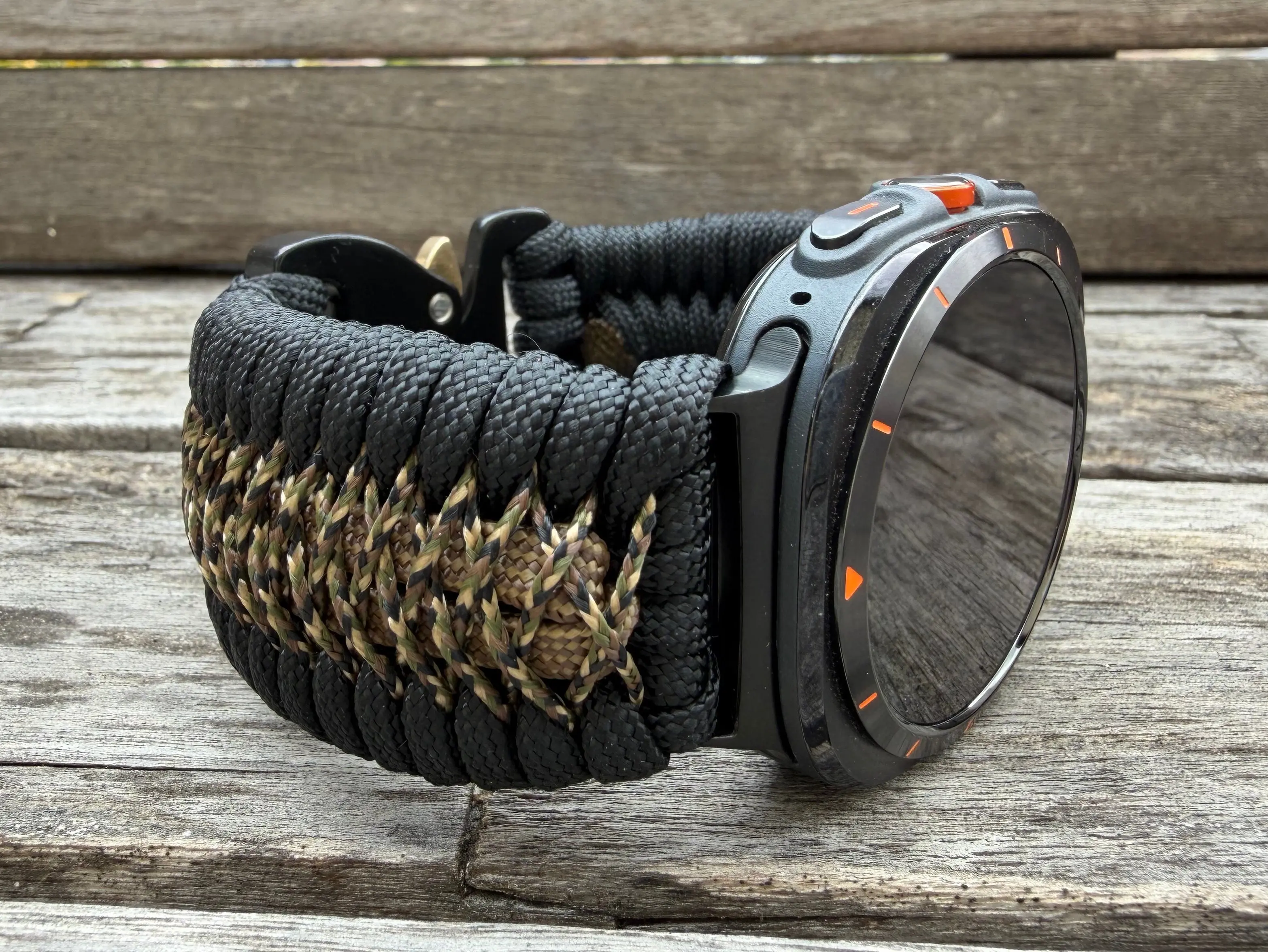 Paracord Watchband compatible with Samsung Galaxy Watch Ultra, Ultra 2, Galaxy Watch 9, Galaxy Watch 8, Galaxy Watch 7, Galaxy Watch 6, Galaxy Watch 5, Galaxy Watch 4, Galaxy Watch 3 (watch not included).