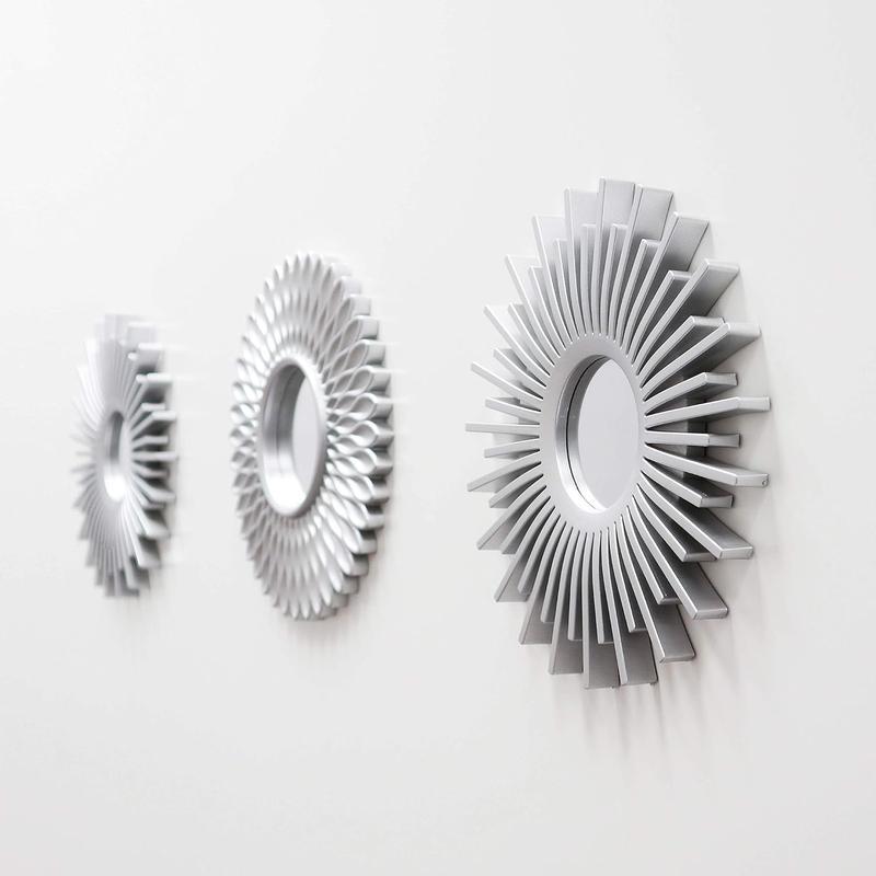 Pack of 3 Round Wall Mirrors for Bedroom Living Room Decor, Minimalist Vintage Chic Circle Mirrors for Home Decor, Housewarming Gift for Women Mom