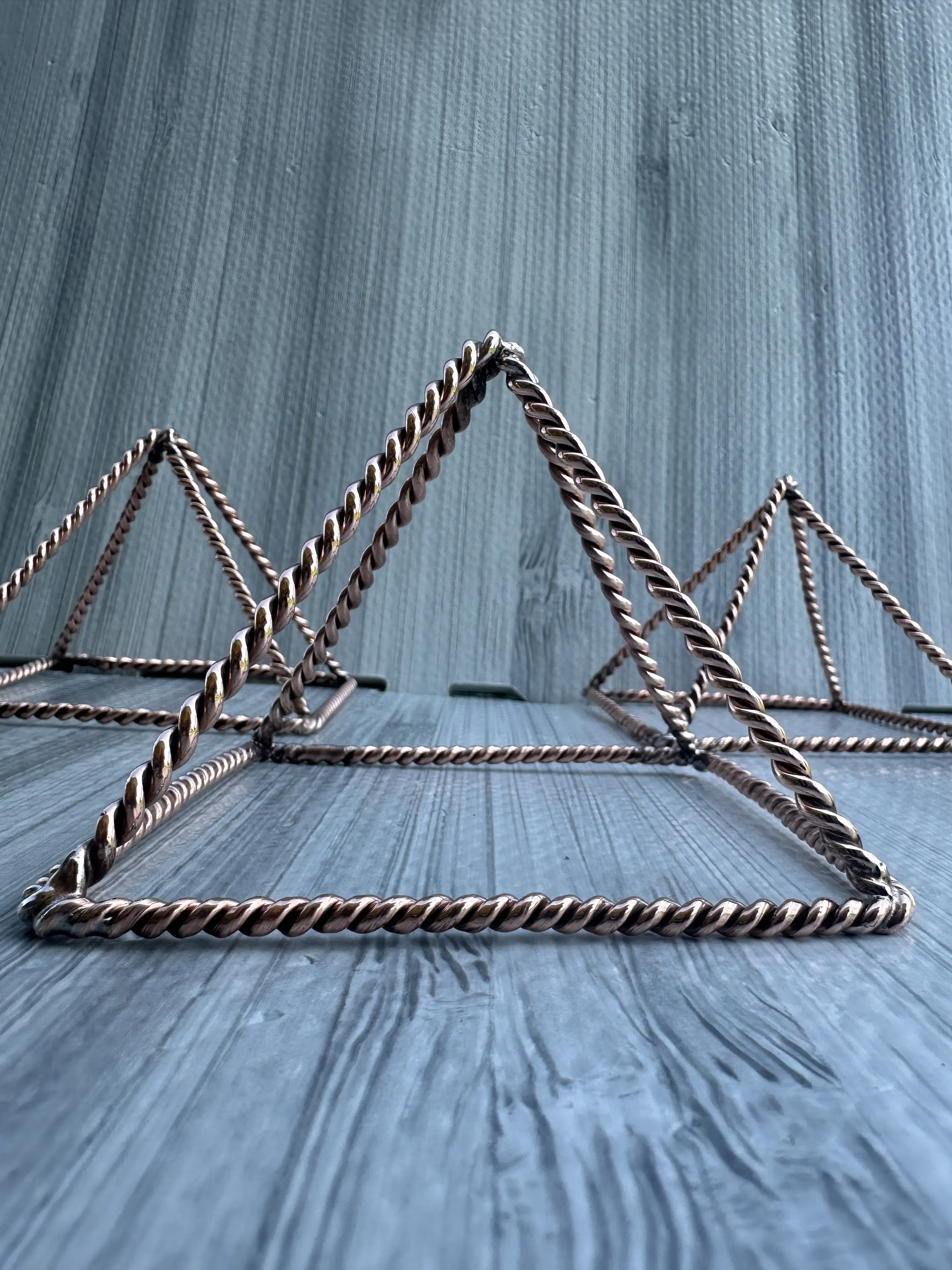 177Hz Tensor Ring Pyramid Sm